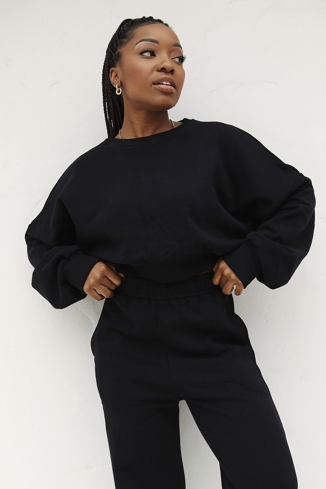 Onyx Clovelly Cropped Crewneck