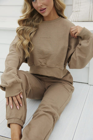 Toffee Clovelly Cropped Crewneck
